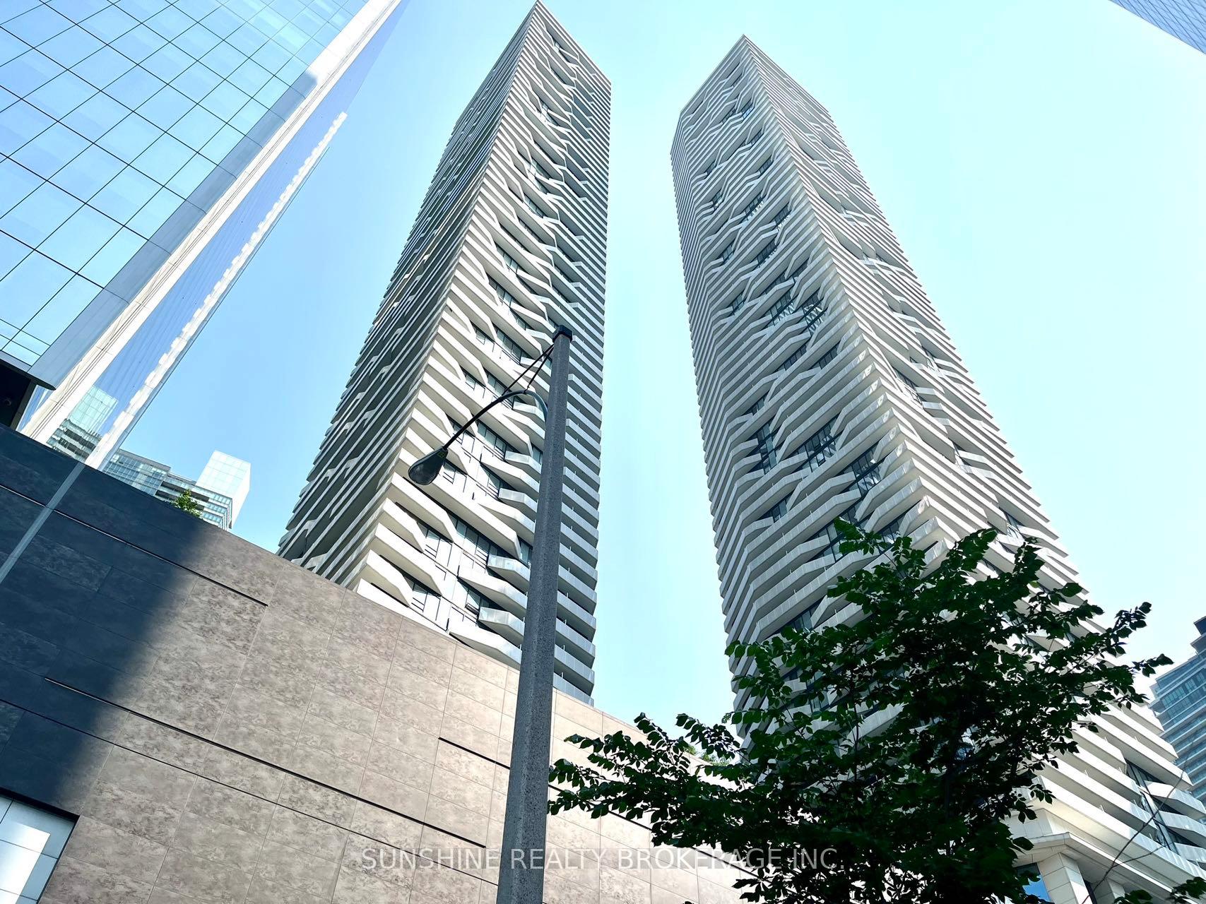Front of Unit 3810, 100 Harbour Street