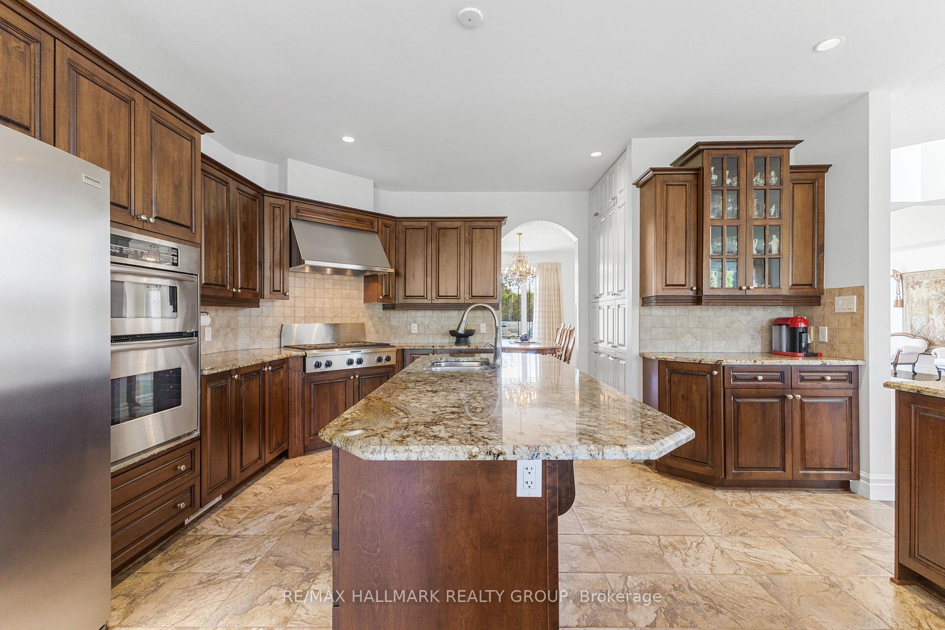 Photo 14 of 60 Winding Way, Ottawa, Barrhaven East — HOMEH