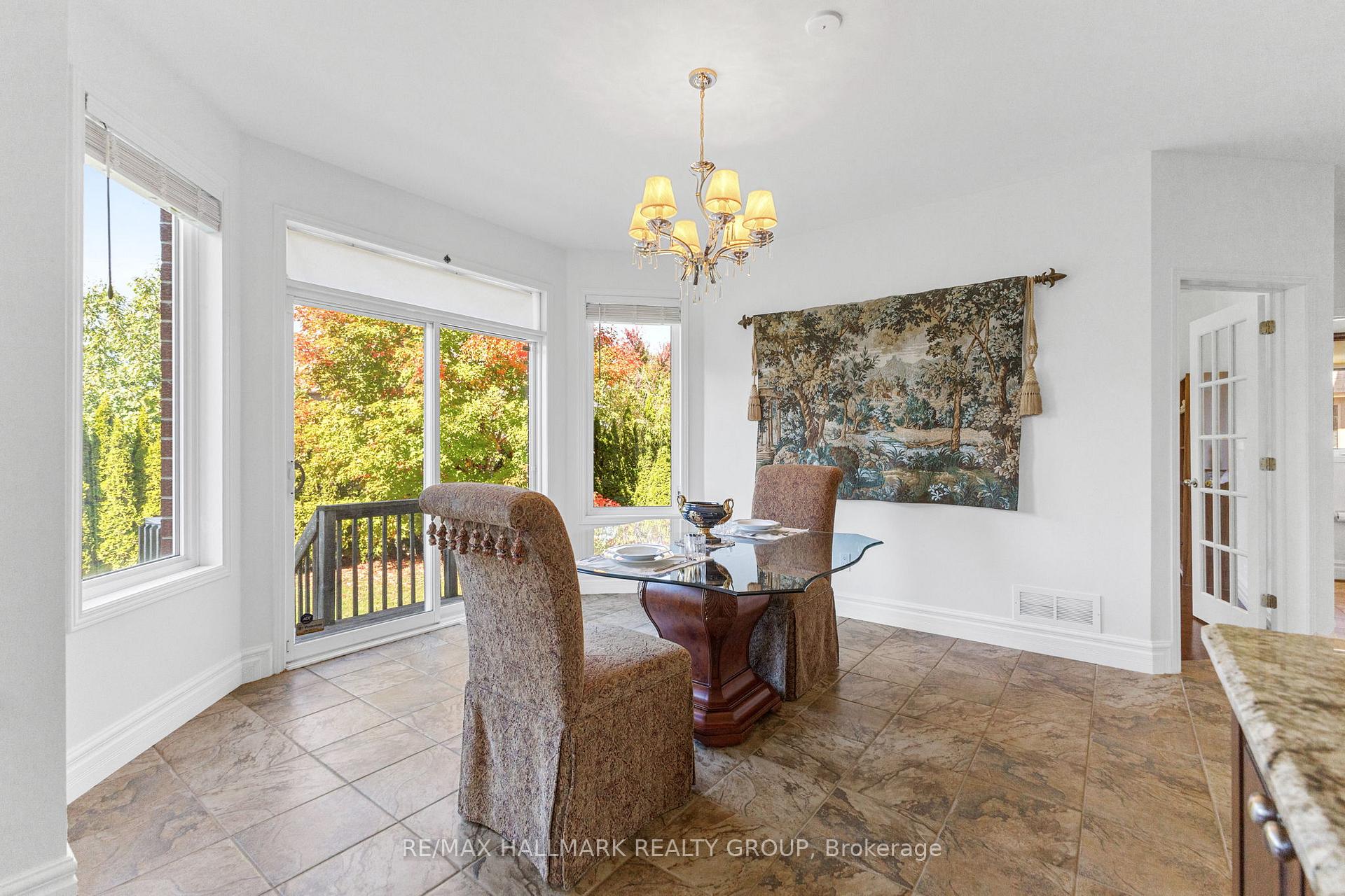 Photo 17 of 60 Winding Way, Ottawa, Barrhaven East — HOMEH