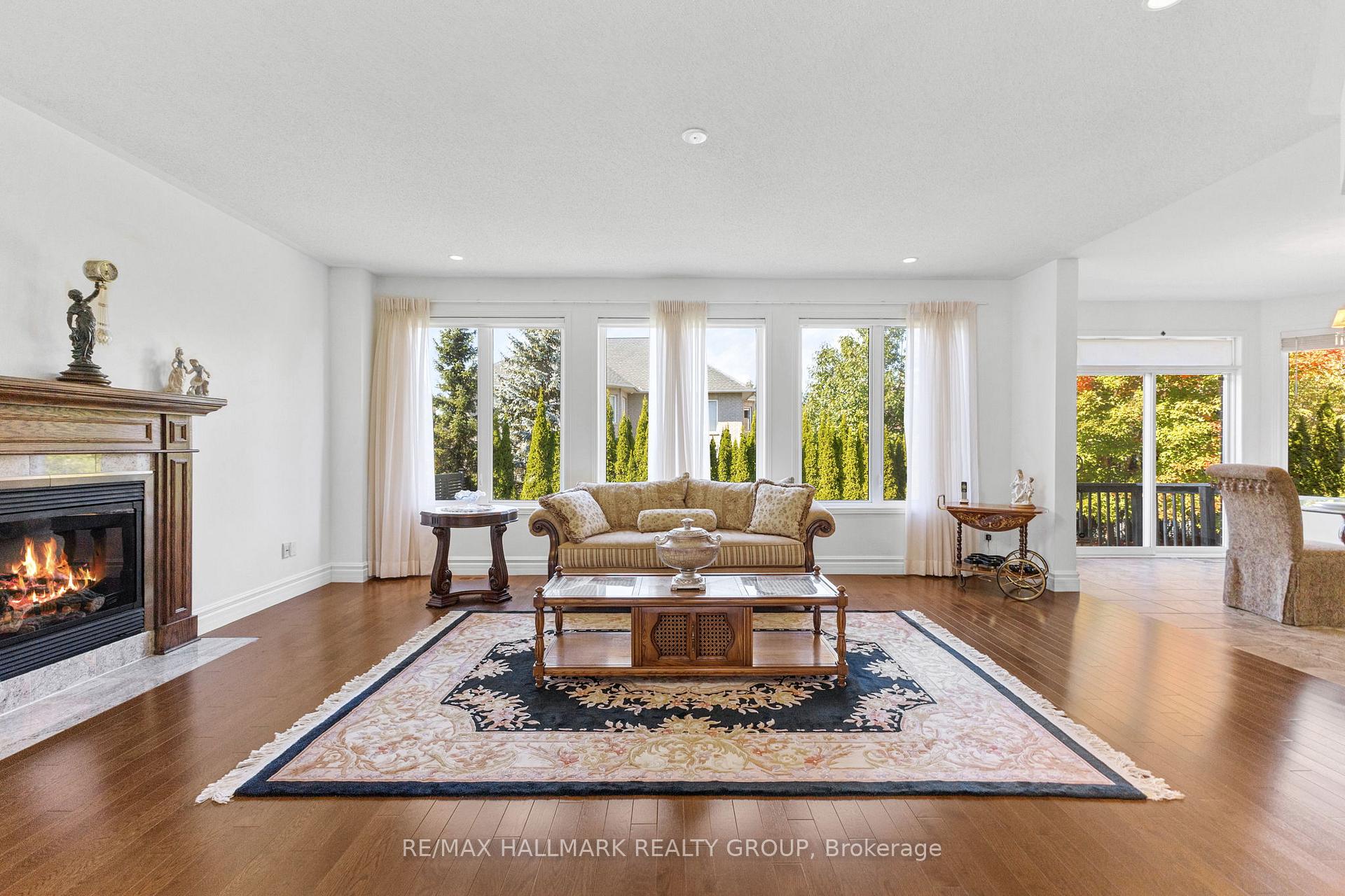 Photo 20 of 60 Winding Way, Ottawa, Barrhaven East — HOMEH