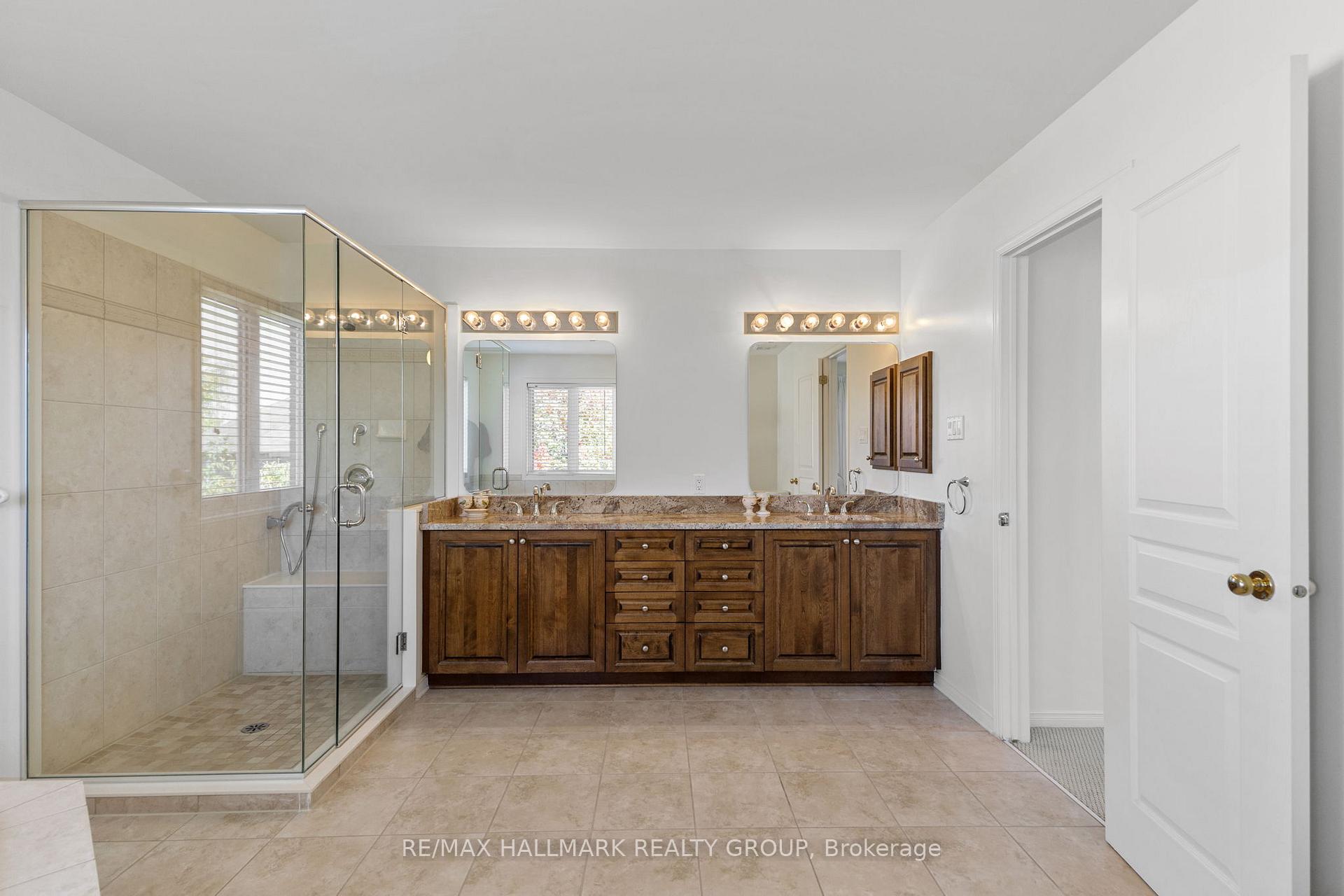 Photo 31 of 60 Winding Way, Ottawa, Barrhaven East — HOMEH