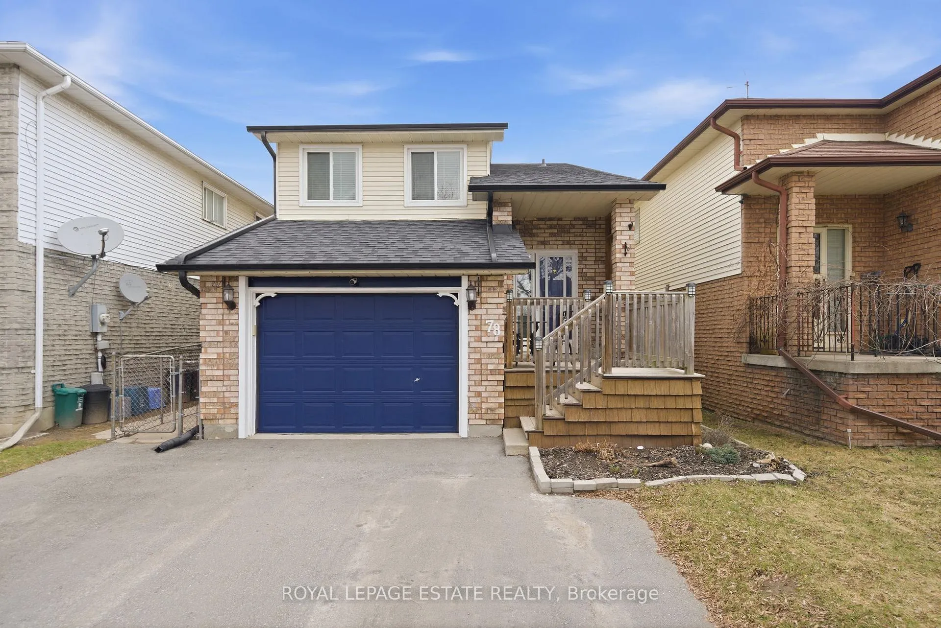 Front of 78 Turnberry Crescent