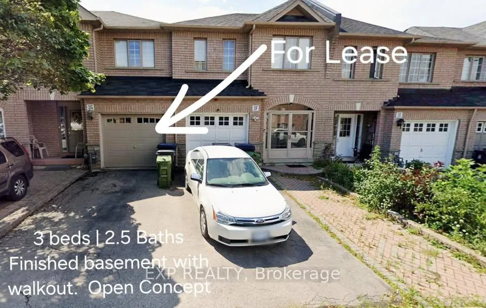 Photo 1 of Unit G, 35 View Green Crescent, Etobicoke, West Humber-Clairville — HOMEH