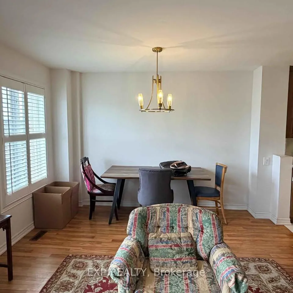Photo 5 of Unit G, 35 View Green Crescent, Etobicoke, West Humber-Clairville — HOMEH