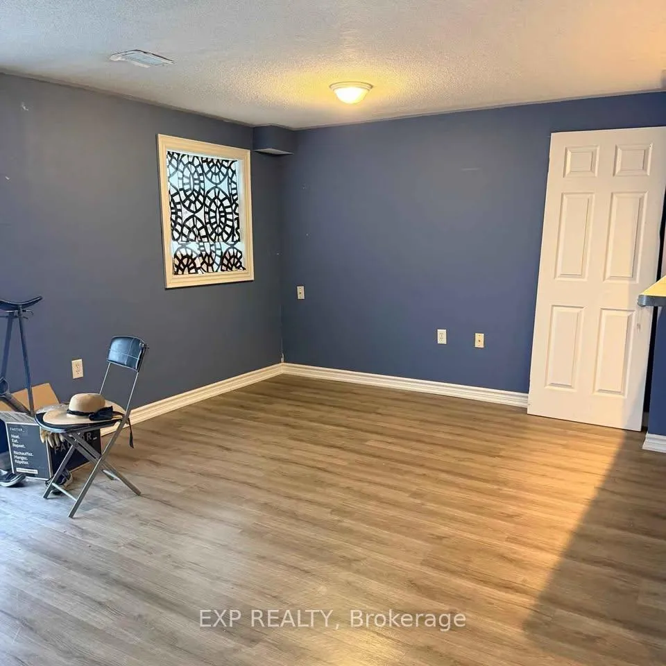 Photo 15 of Unit G, 35 View Green Crescent, Etobicoke, West Humber-Clairville — HOMEH