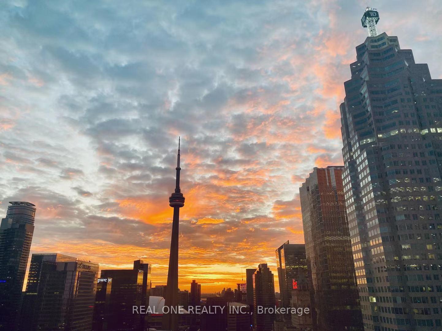 Photo 6 of Unit 3104, 8 The Esplanade Avenue, Toronto, Waterfront Communities — HOMEH