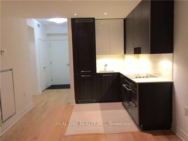 Photo 8 of Unit 3104, 8 The Esplanade Avenue, Toronto, Waterfront Communities — HOMEH