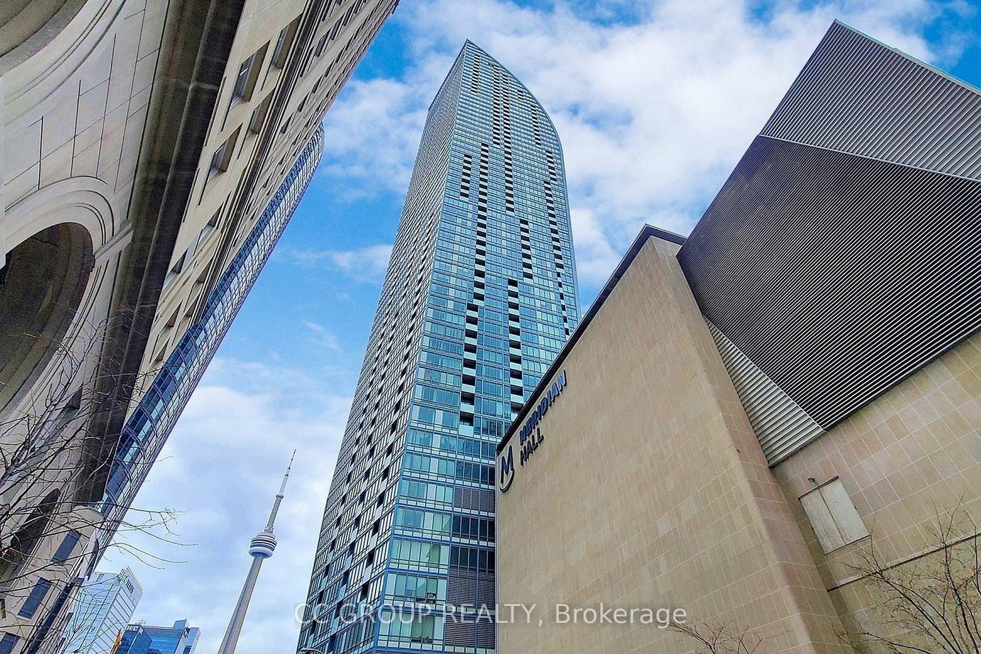 Photo 2 of Unit 1007, 8 The Esplanade, Toronto, Waterfront Communities — HOMEH