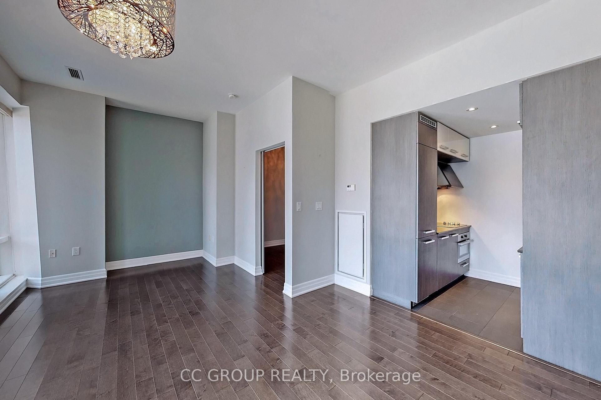Photo 9 of Unit 1007, 8 The Esplanade, Toronto, Waterfront Communities — HOMEH