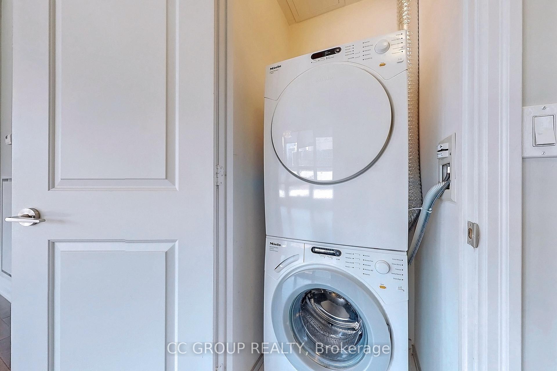 Photo 25 of Unit 1007, 8 The Esplanade, Toronto, Waterfront Communities — HOMEH