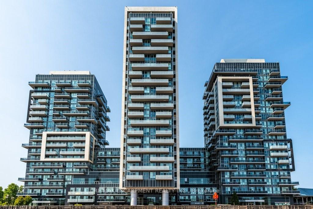 Front of Unit 1304, 2087 Fairview Street