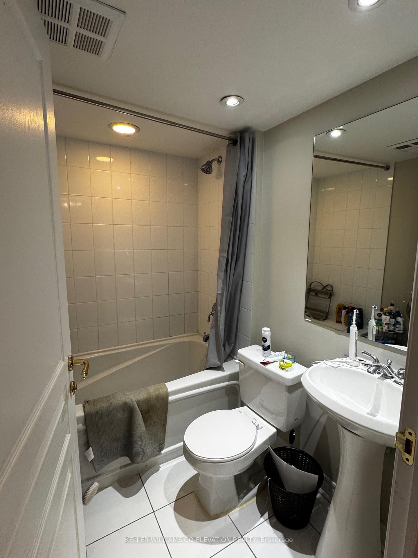 Photo 17 of Unit 502, 100 Hayden Street, Toronto, Church-Yonge Corridor — HOMEH