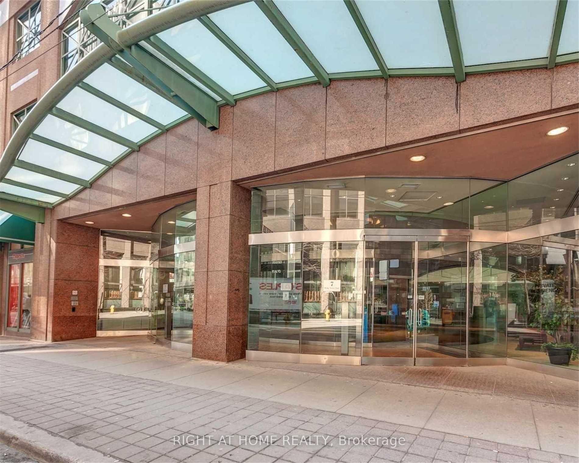 Photo 3 of Unit 2309, 7 King Street E, Toronto, Church-Yonge Corridor — HOMEH