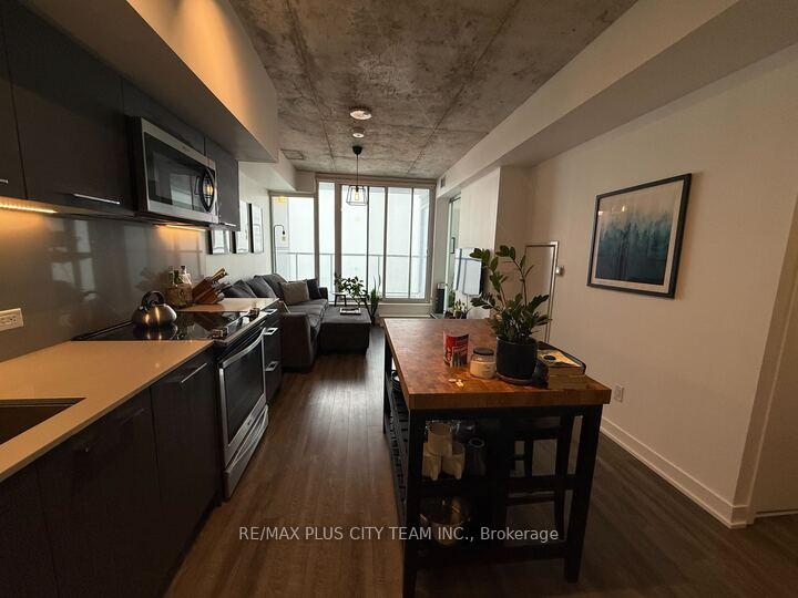 Photo 5 of Unit 1506, 15 Baseball Place, Toronto, South Riverdale — HOMEH