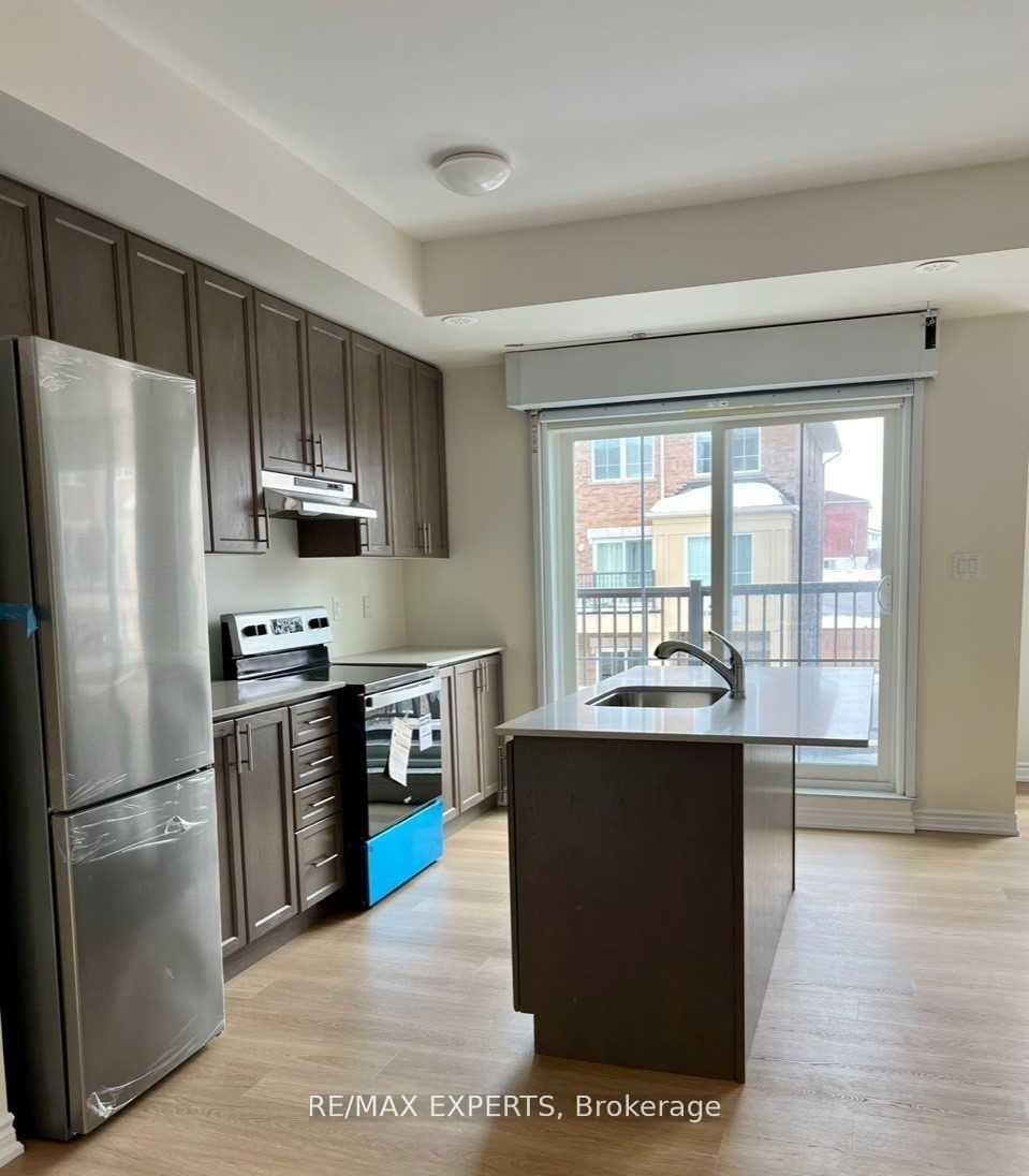 Photo 15 of Unit 3, 470 Beresford Path, Oshawa, Central — HOMEH