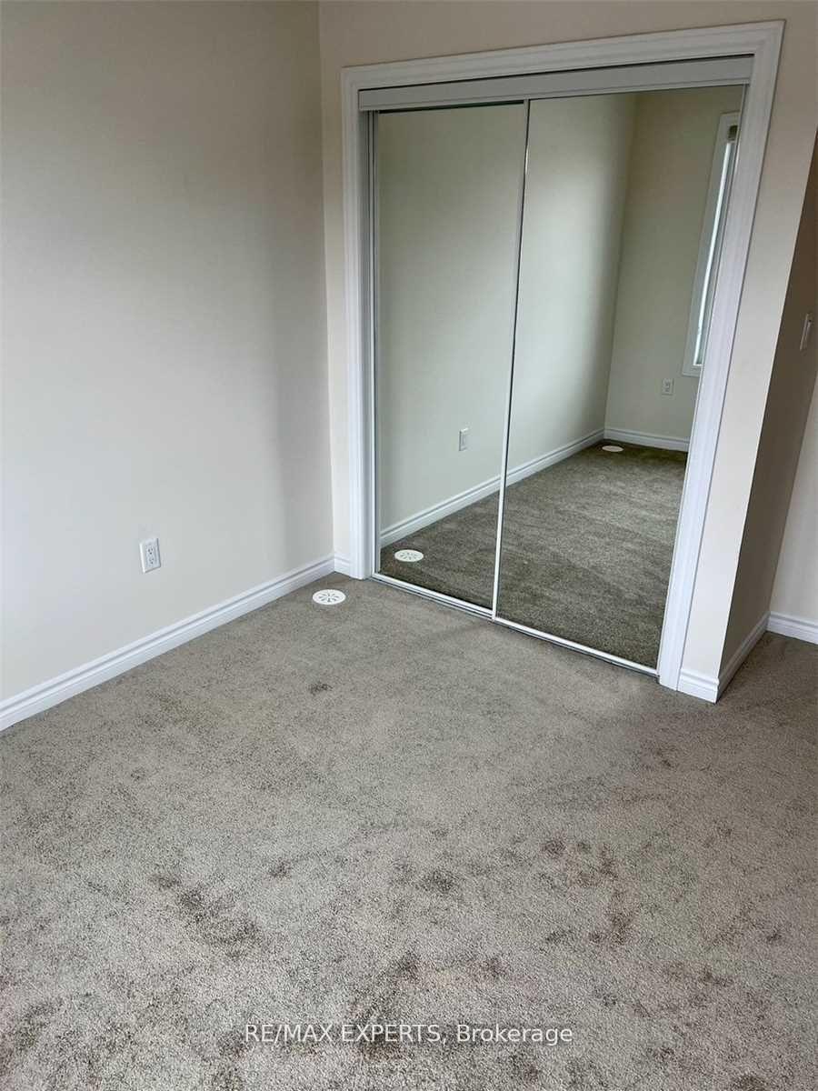 Photo 22 of Unit 3, 470 Beresford Path, Oshawa, Central — HOMEH