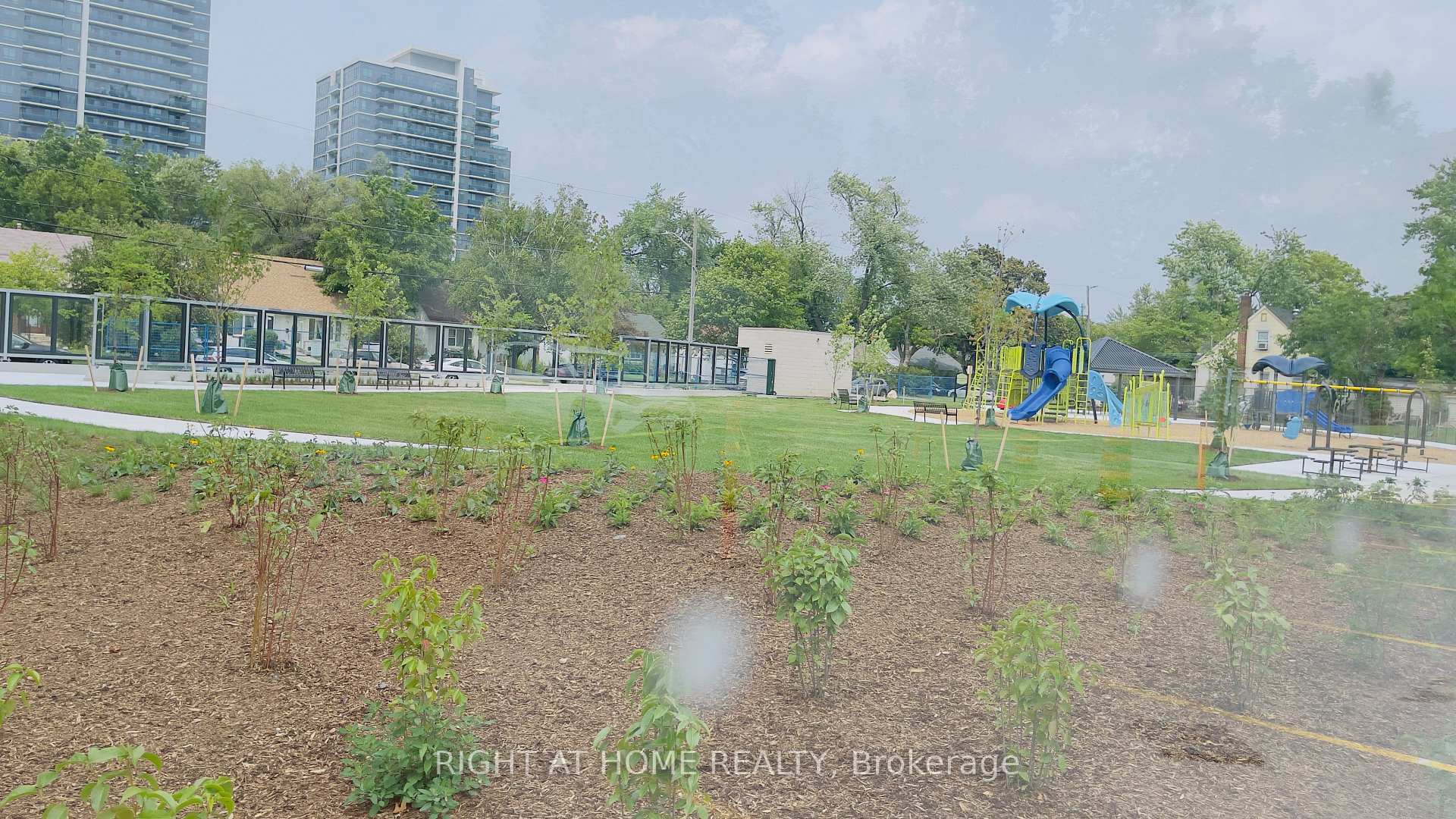 Photo 11 of Unit 2308, 1 Grandview Avenue, Markham, Thornhill — HOMEH