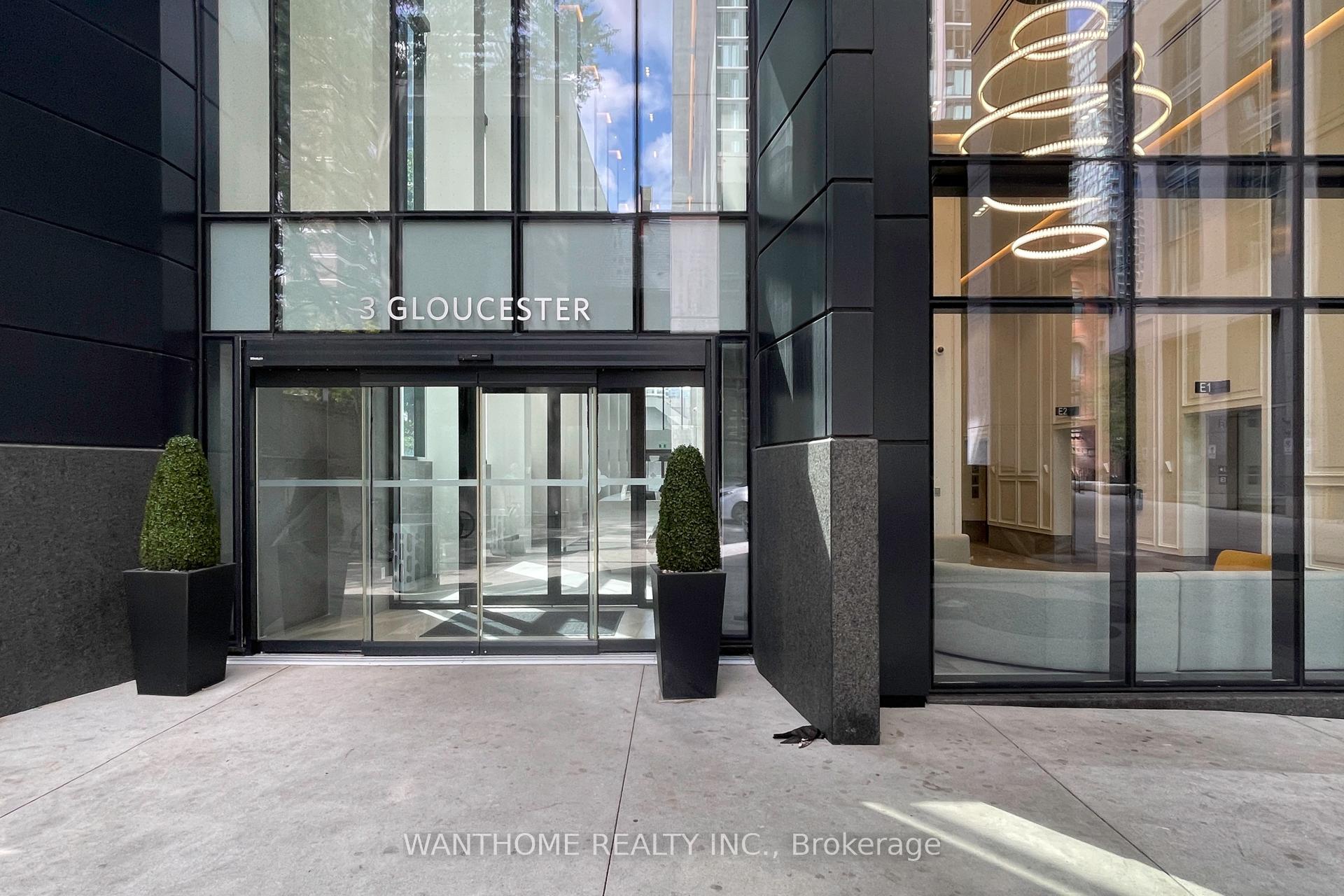 Front of Unit 517, 3 Gloucester Street