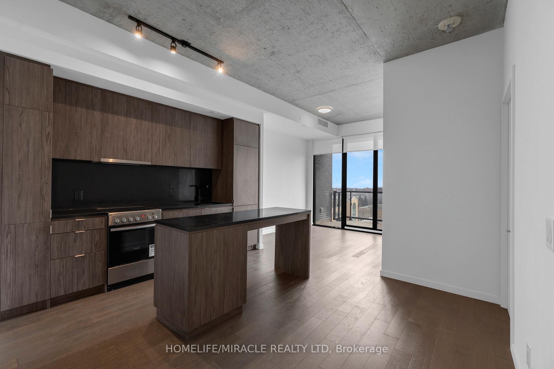 Photo 7 of Unit 712, 7 Smith Crescent, Etobicoke, Stonegate-Queensway — HOMEH