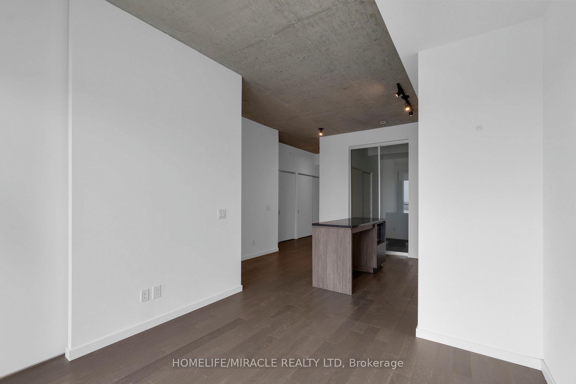 Photo 9 of Unit 712, 7 Smith Crescent, Etobicoke, Stonegate-Queensway — HOMEH