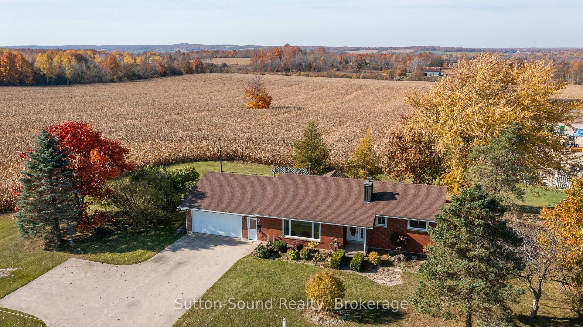 Photo 3 of 316820 Highway 6, Chatsworth — HOMEH