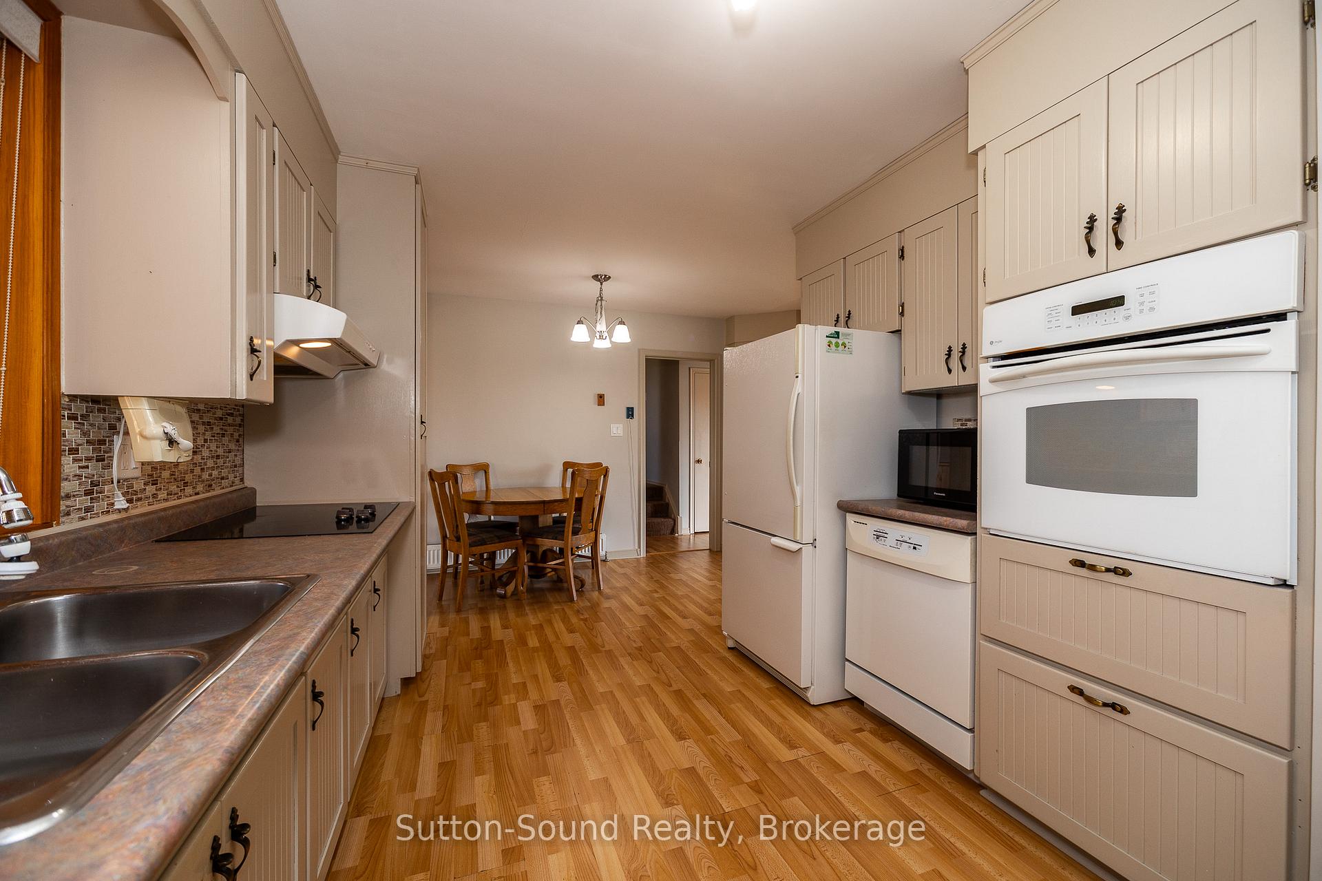 Photo 12 of 316820 Highway 6, Chatsworth — HOMEH