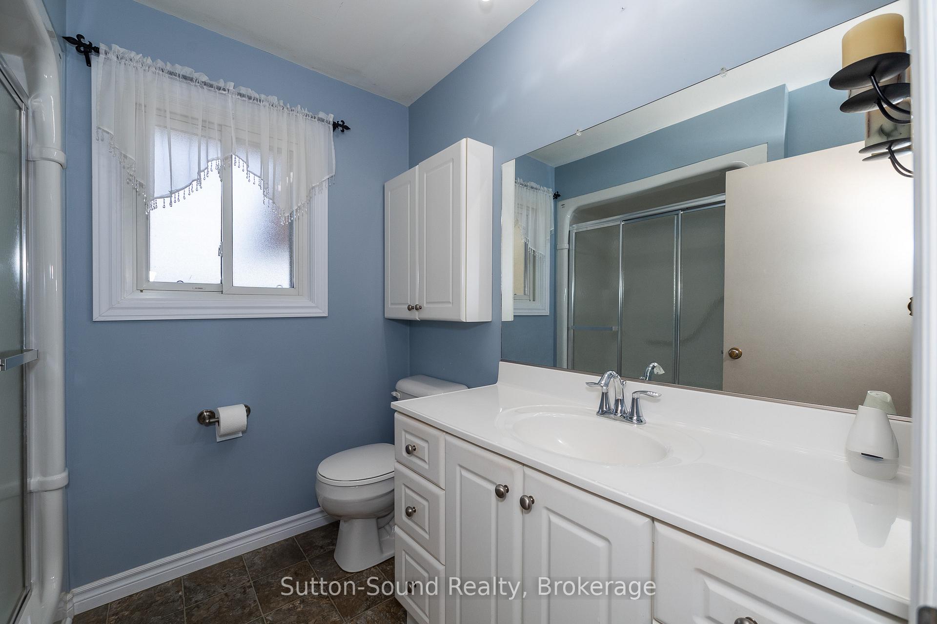 Photo 16 of 316820 Highway 6, Chatsworth — HOMEH