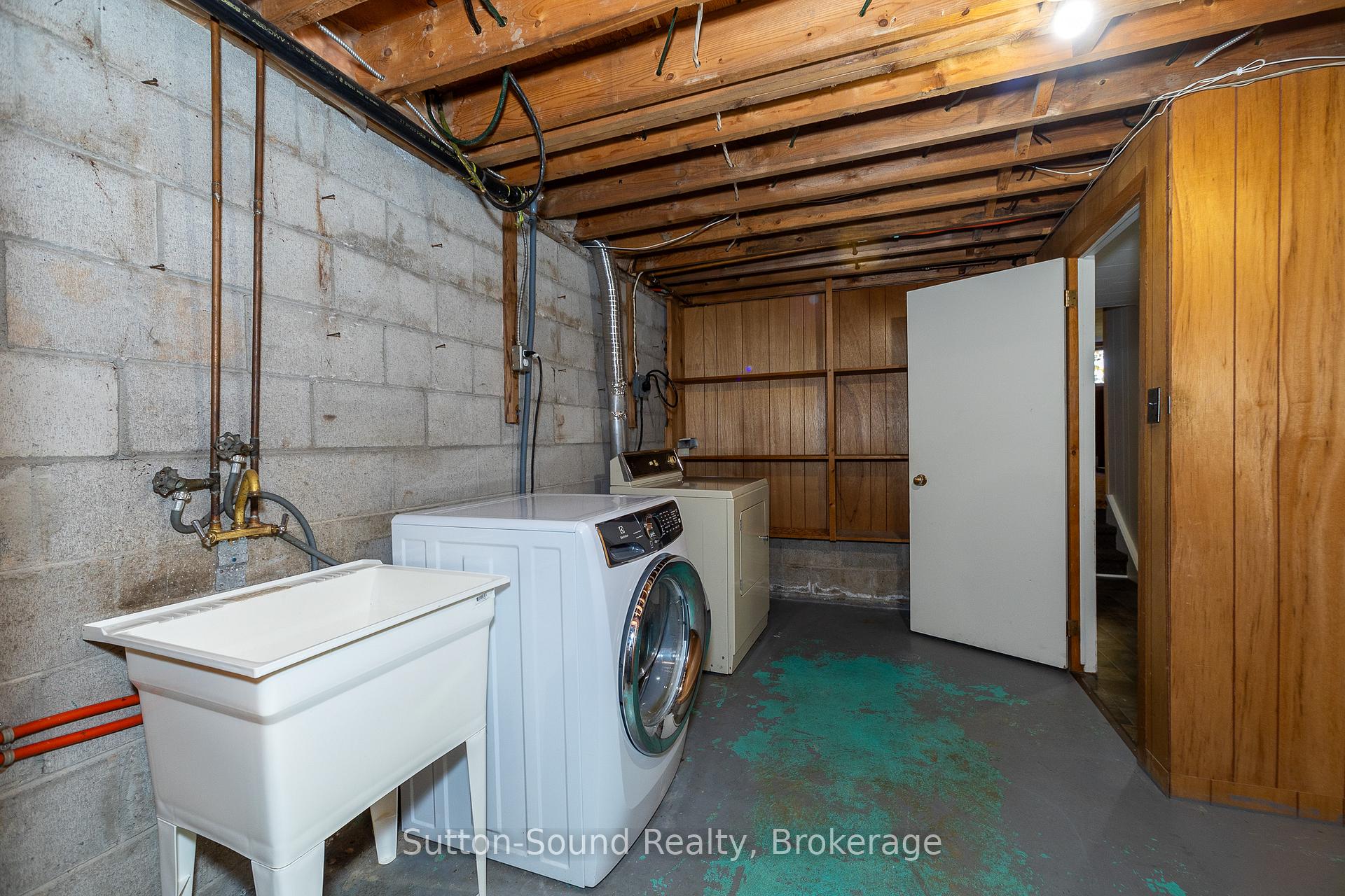 Photo 25 of 316820 Highway 6, Chatsworth — HOMEH
