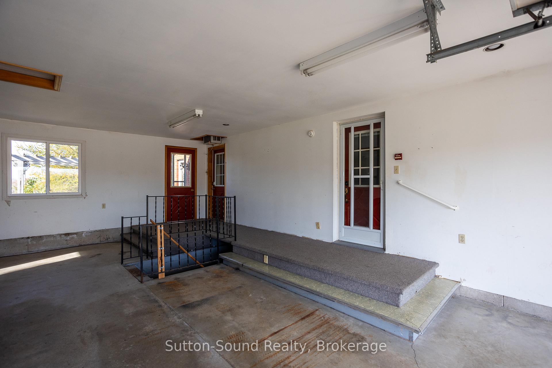 Photo 29 of 316820 Highway 6, Chatsworth — HOMEH