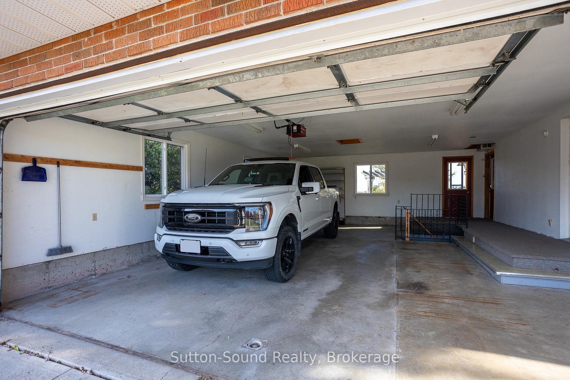 Photo 31 of 316820 Highway 6, Chatsworth — HOMEH