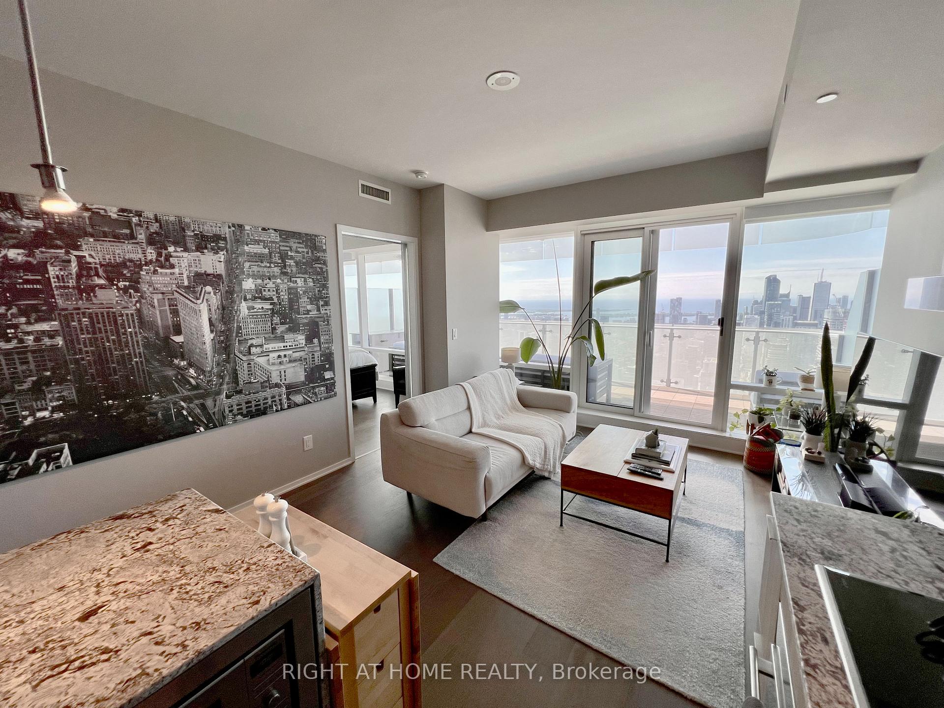 Photo 6 of Unit 6405, 1 Bloor Street E, Toronto, Church-Yonge Corridor — HOMEH