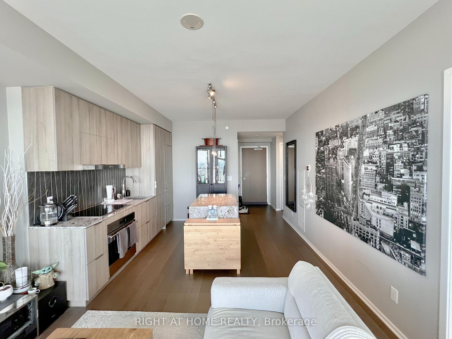 Photo 9 of Unit 6405, 1 Bloor Street E, Toronto, Church-Yonge Corridor — HOMEH