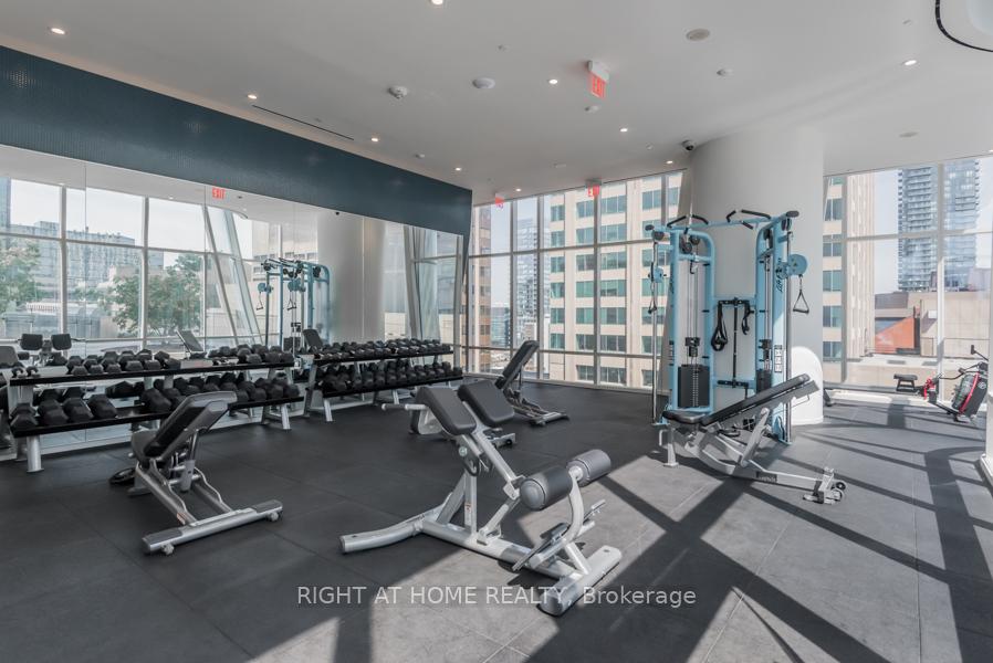 Photo 32 of Unit 6405, 1 Bloor Street E, Toronto, Church-Yonge Corridor — HOMEH