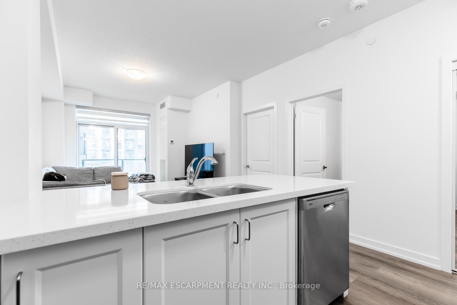 Photo 13 of Unit 214, 470 Dundas Street E, Hamilton, Waterdown — HOMEH