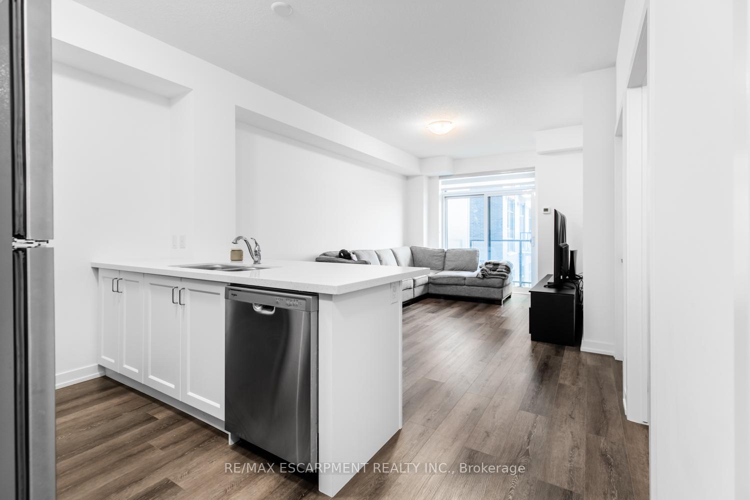 Photo 14 of Unit 214, 470 Dundas Street E, Hamilton, Waterdown — HOMEH
