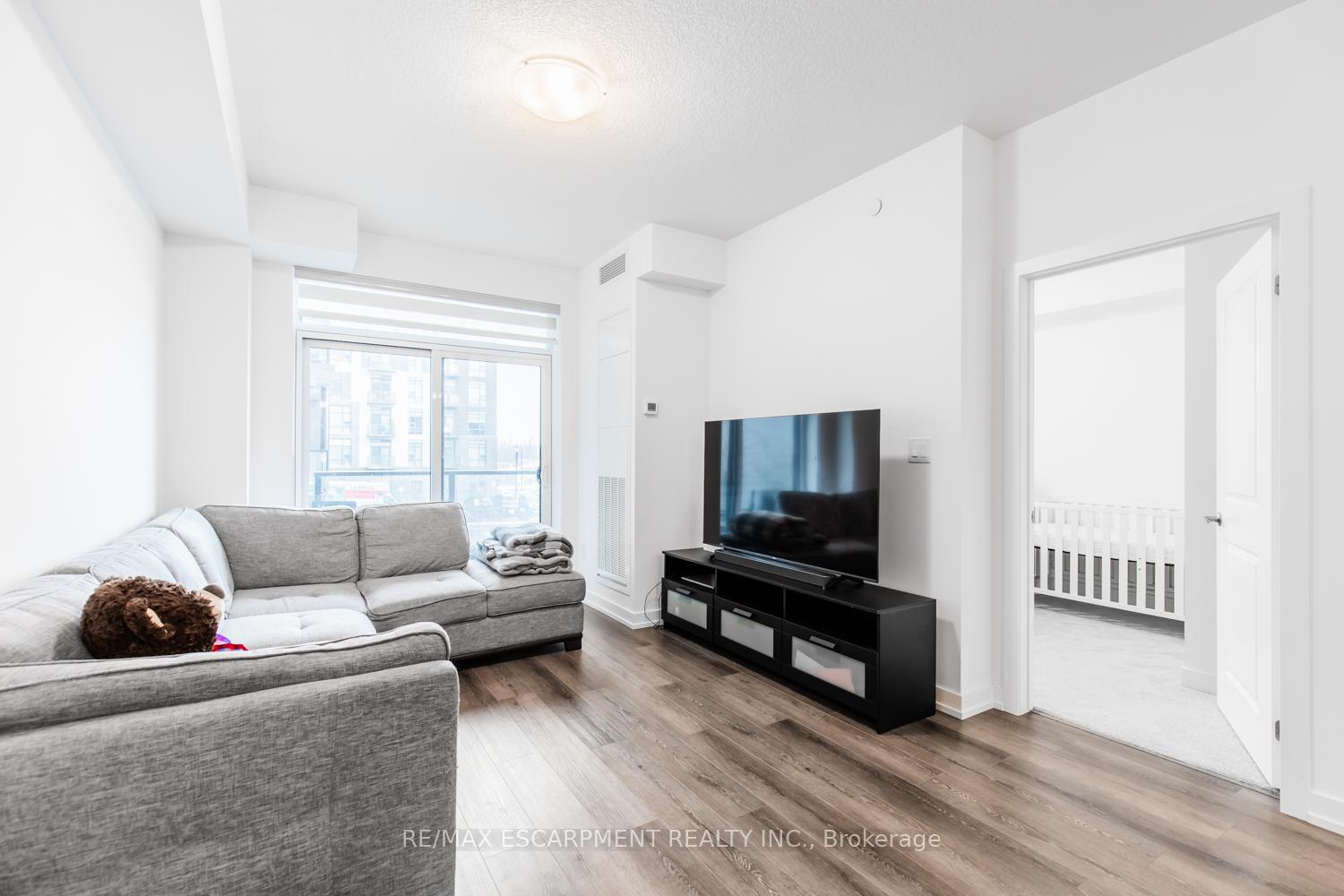 Photo 18 of Unit 214, 470 Dundas Street E, Hamilton, Waterdown — HOMEH