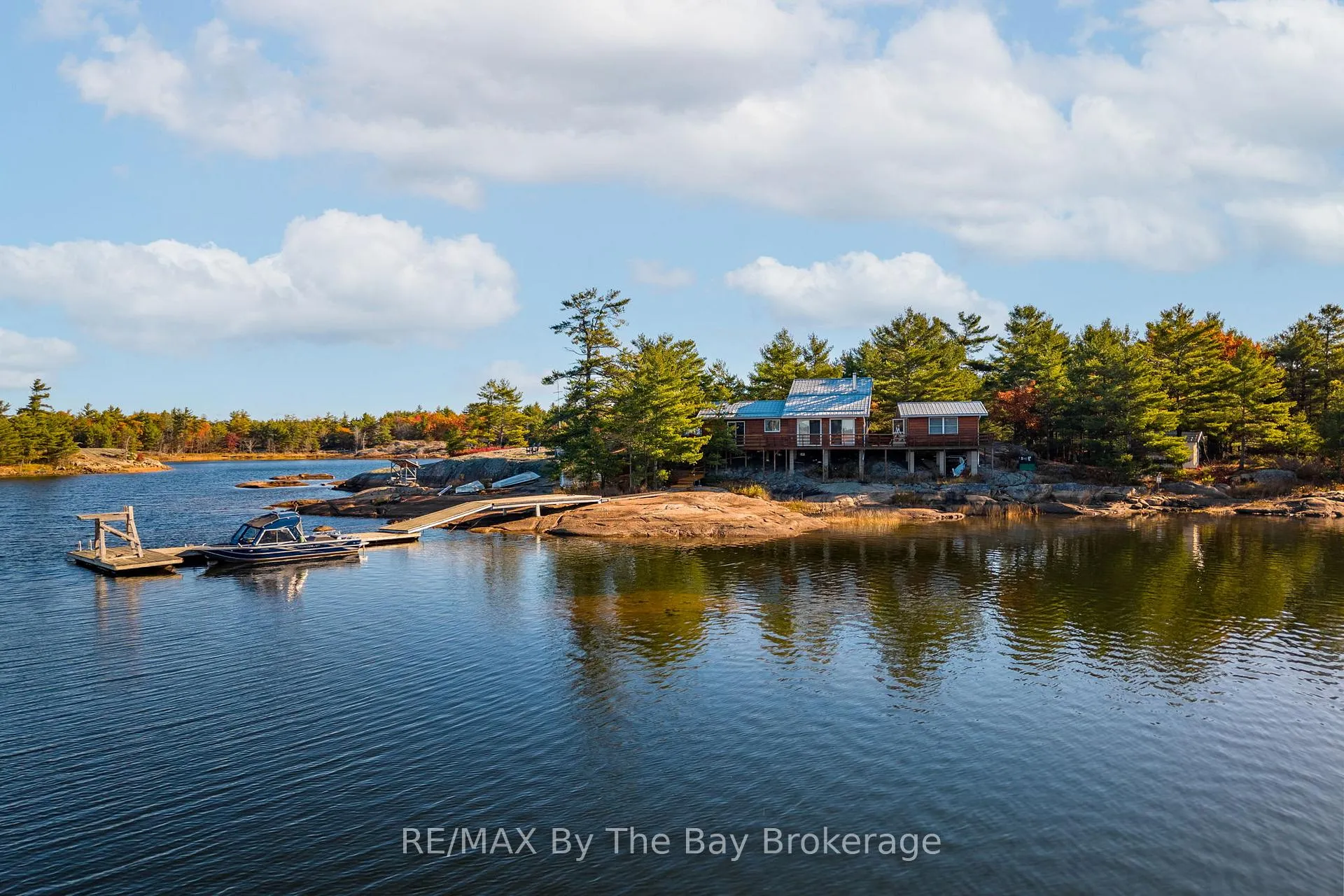 Photo 2 of 2 Island 2890, Georgian Bay, Gibson — HOMEH