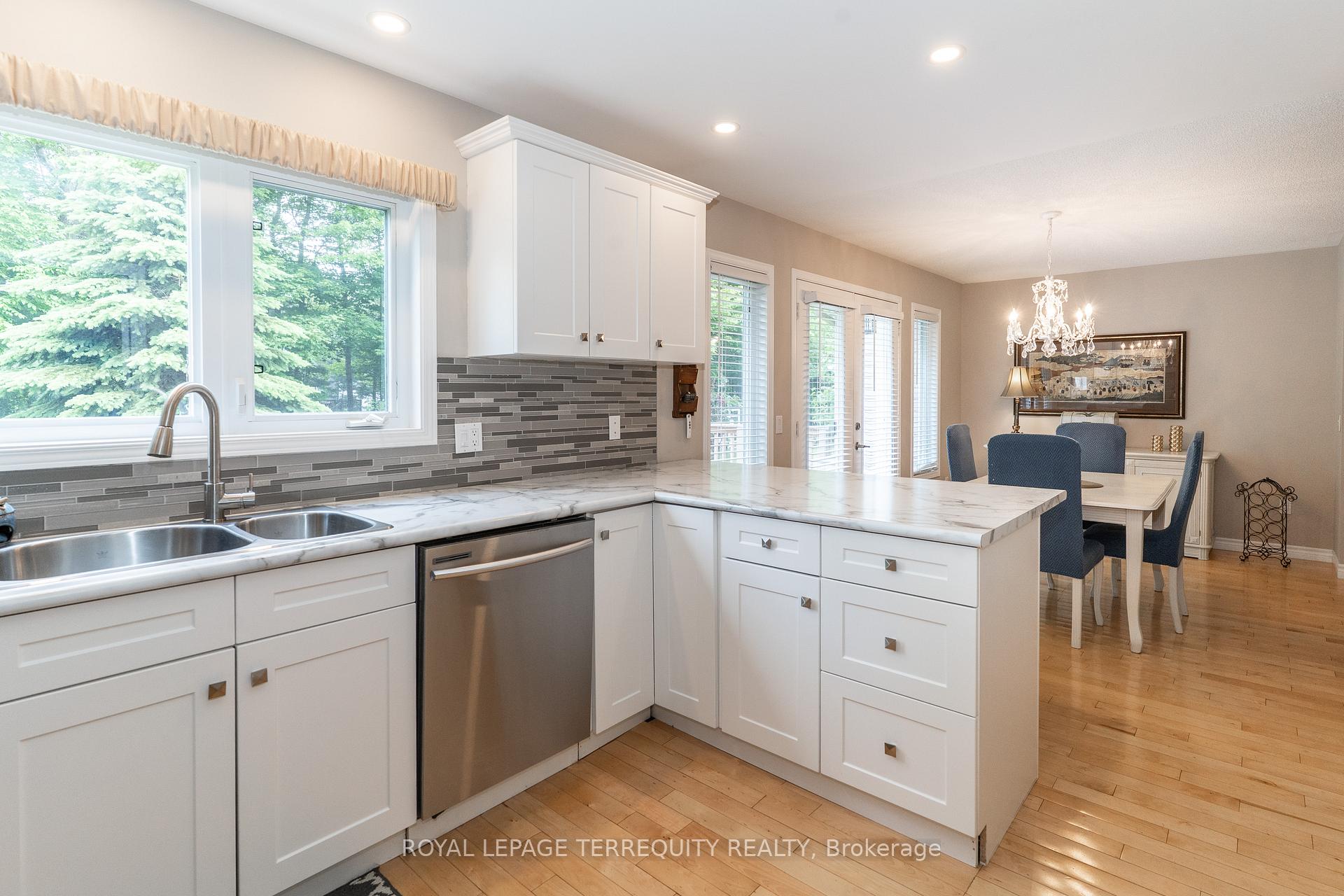 Photo 13 of 10 Stonehedge Close, Gravenhurst, Muskoka (S) — HOMEH
