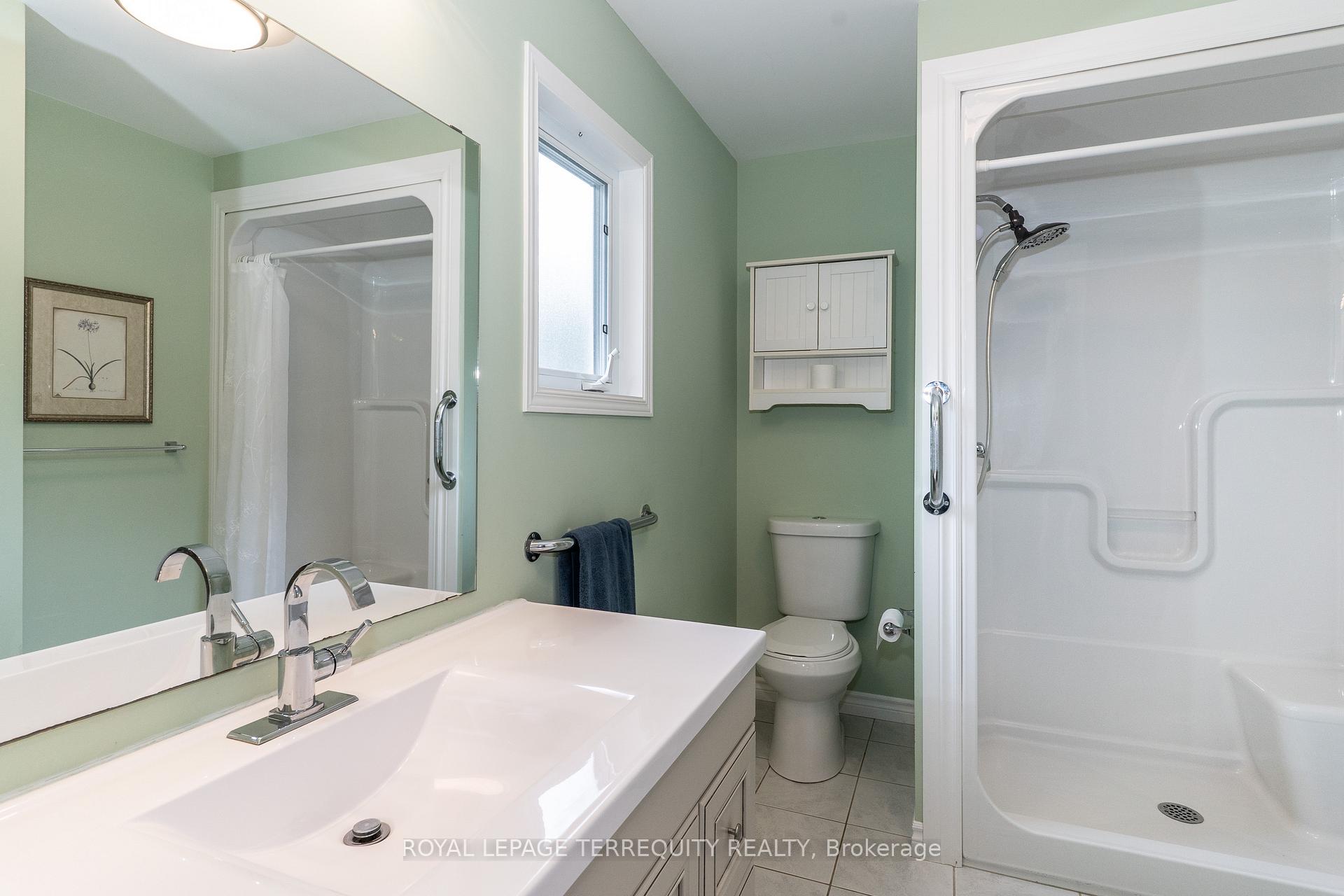 Photo 19 of 10 Stonehedge Close, Gravenhurst, Muskoka (S) — HOMEH