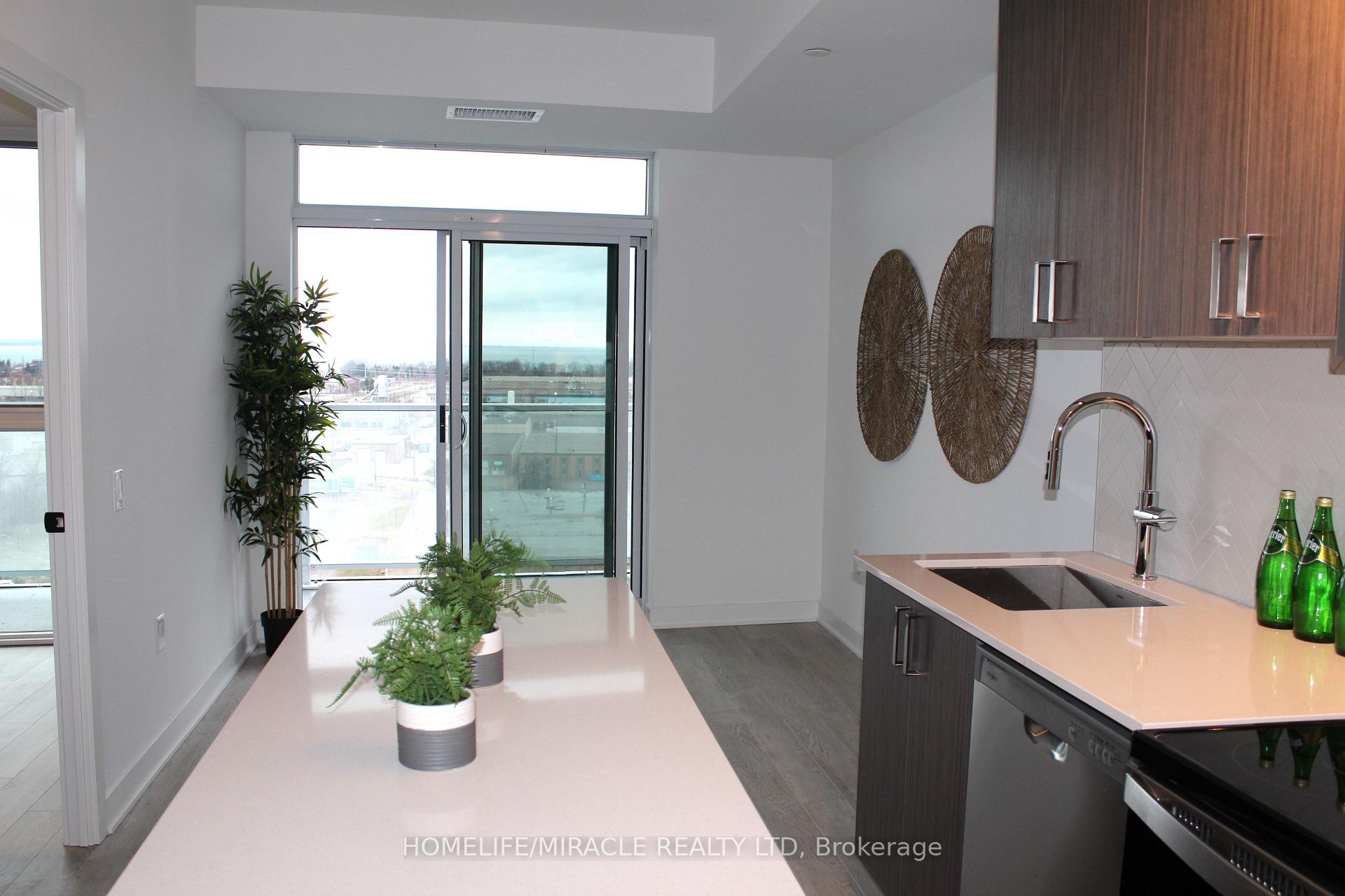 Photo 13 of Unit 914, 2782 Barton Street E, Hamilton, Riverdale — HOMEH
