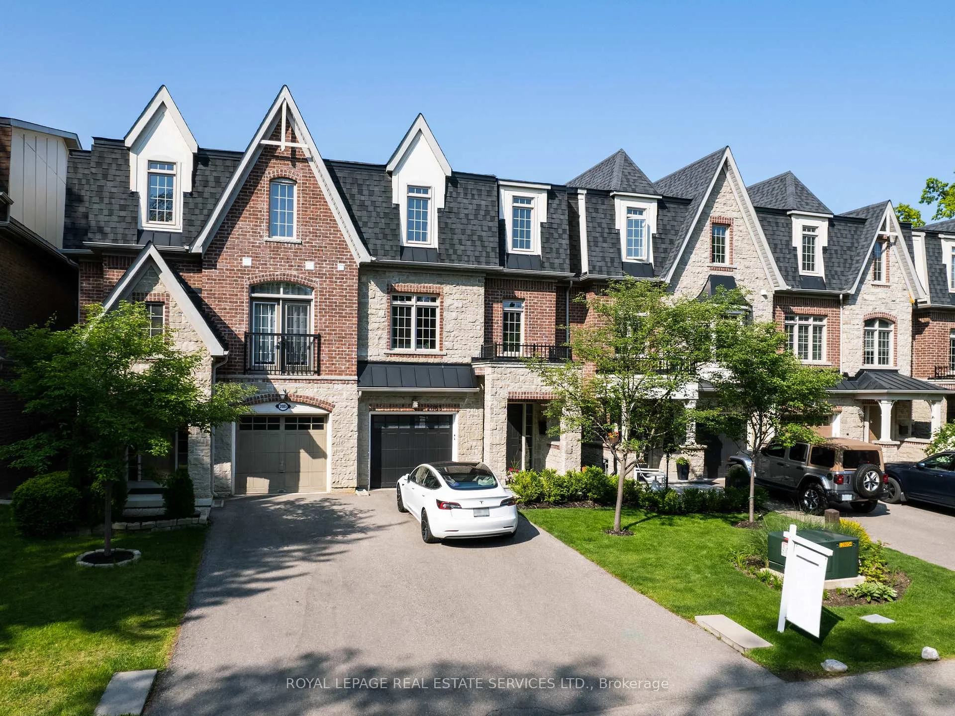 Front of 2083 Grange Drive