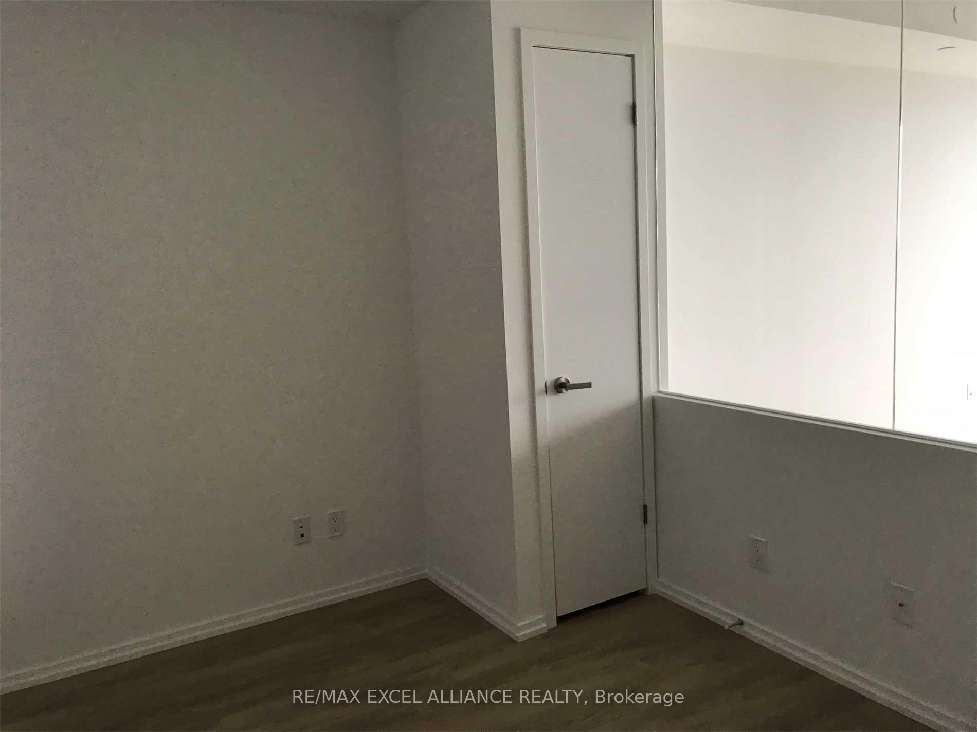 Photo 11 of Unit 5103, 197 Yonge Street, Toronto, Church-Yonge Corridor — HOMEH
