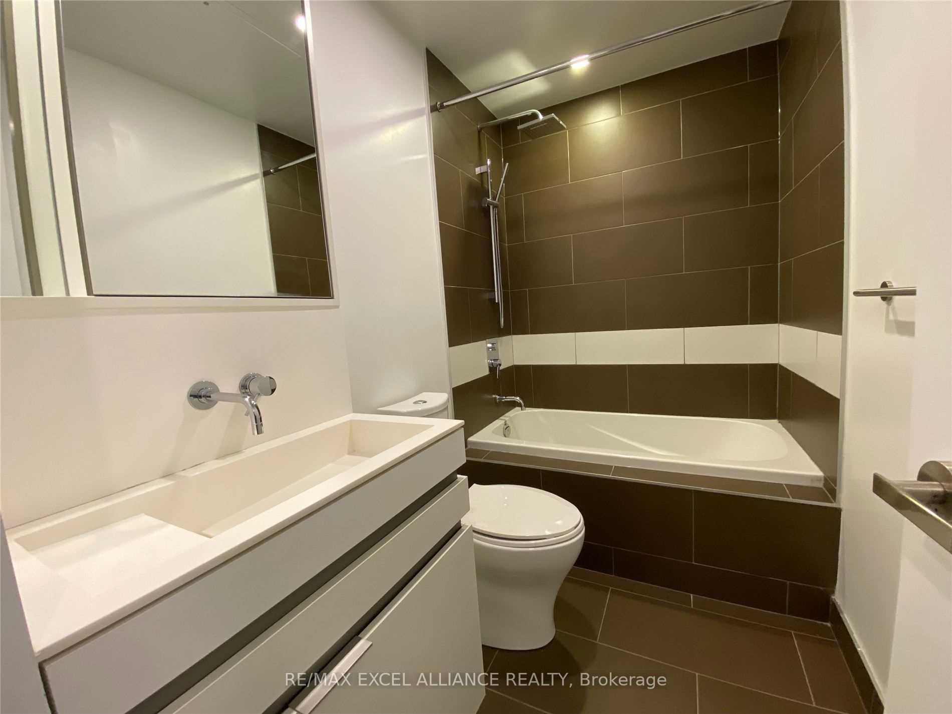Photo 14 of Unit 5103, 197 Yonge Street, Toronto, Church-Yonge Corridor — HOMEH