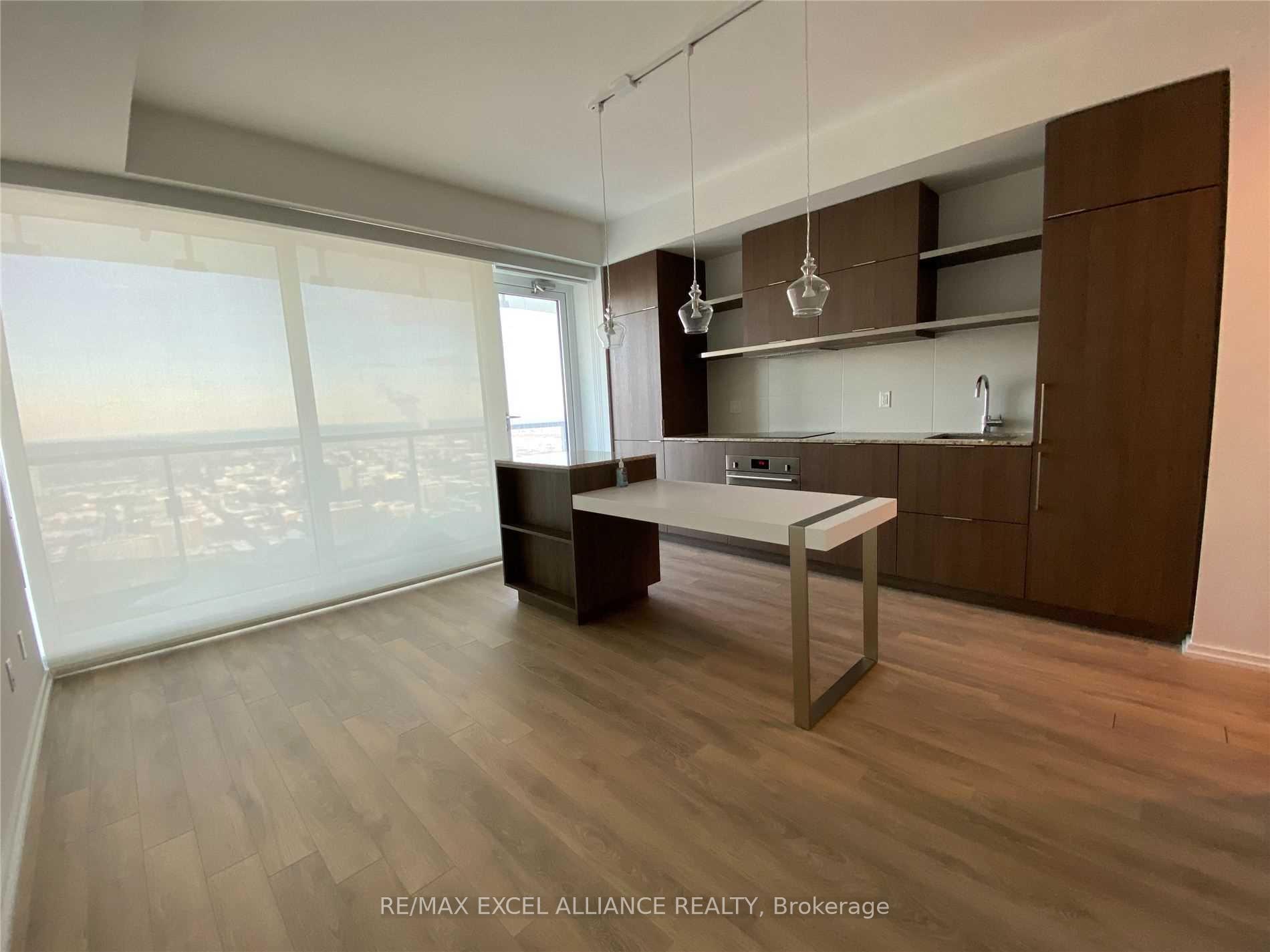 Photo 17 of Unit 5103, 197 Yonge Street, Toronto, Church-Yonge Corridor — HOMEH
