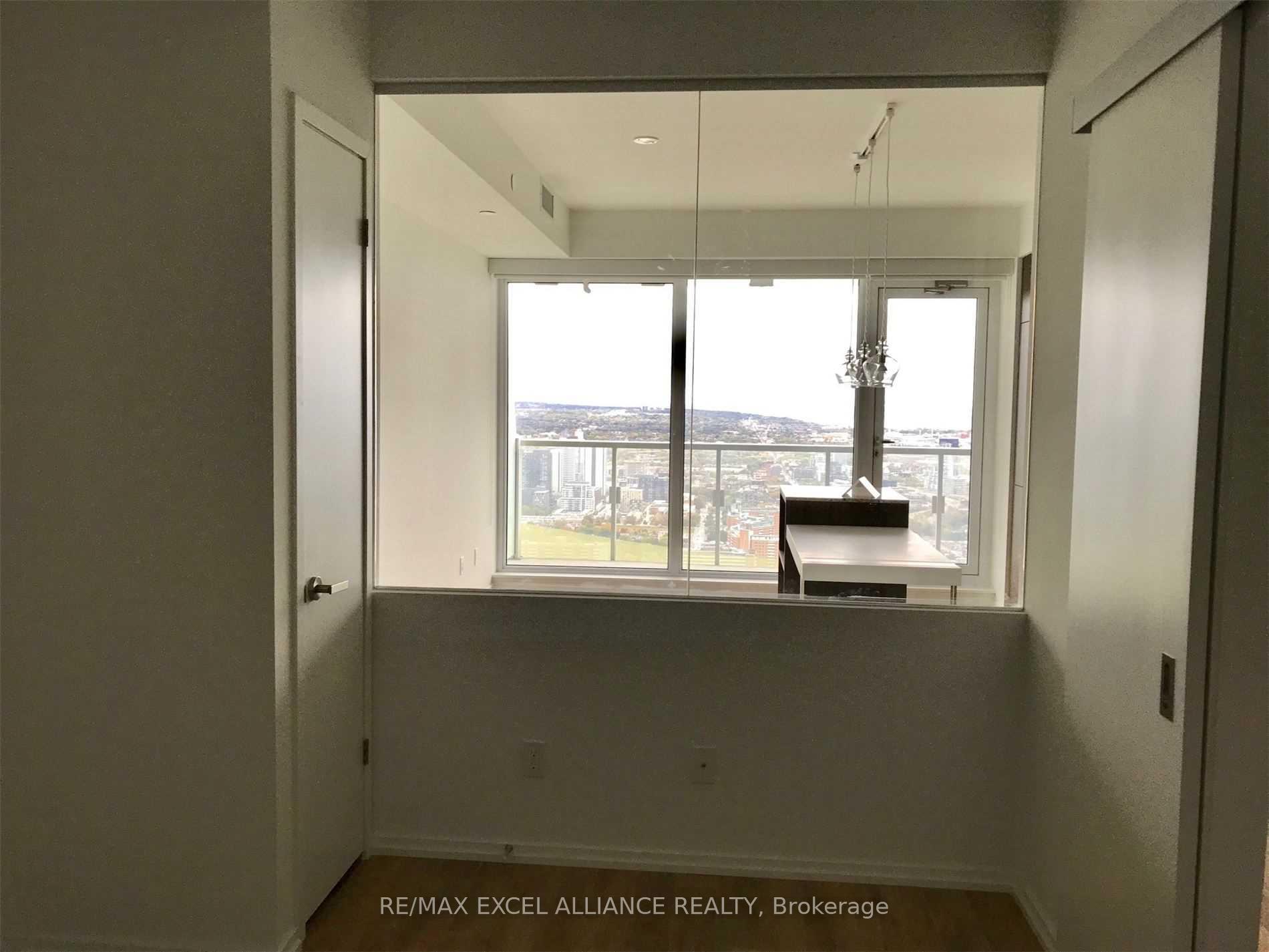 Photo 31 of Unit 5103, 197 Yonge Street, Toronto, Church-Yonge Corridor — HOMEH