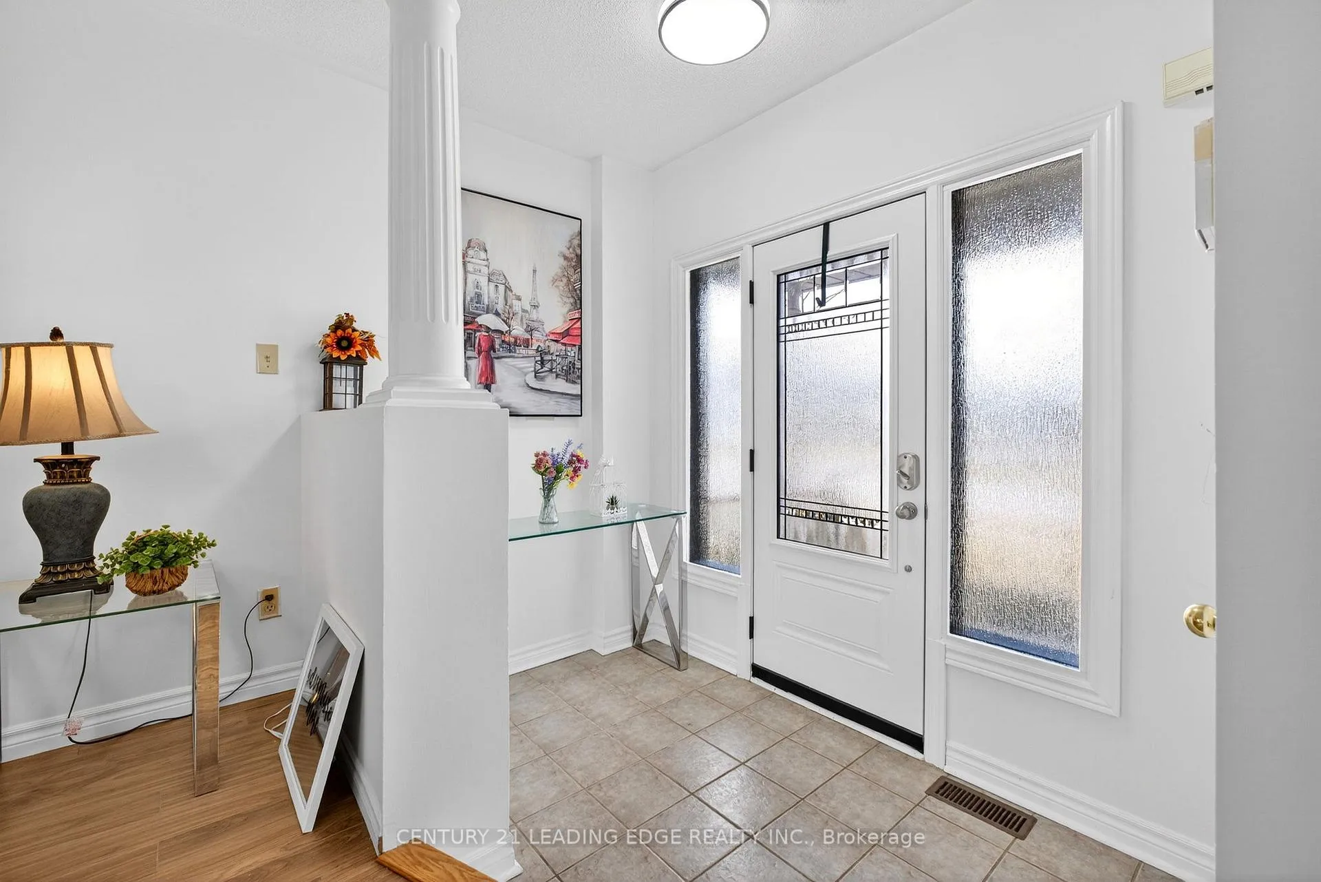 Photo 5 of 113 Shady Lane Crescent, Clarington, Bowmanville — HOMEH