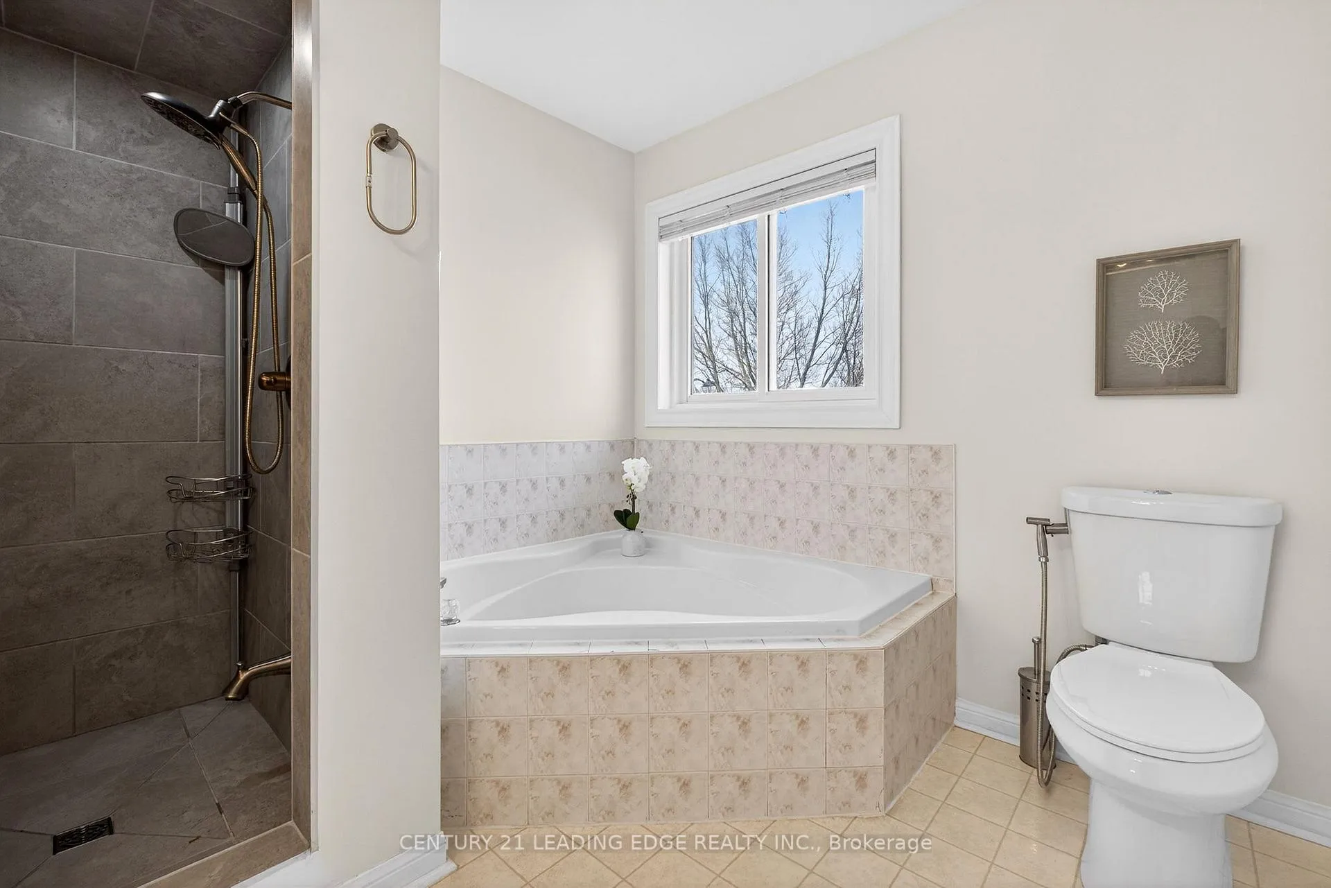 Photo 21 of 113 Shady Lane Crescent, Clarington, Bowmanville — HOMEH