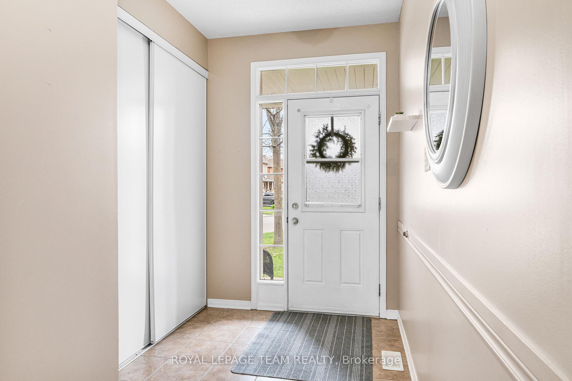 Photo 3 of 104 Stedman Street, Ottawa, Blossom Park/Kemp Park/Findlay Creek — HOMEH