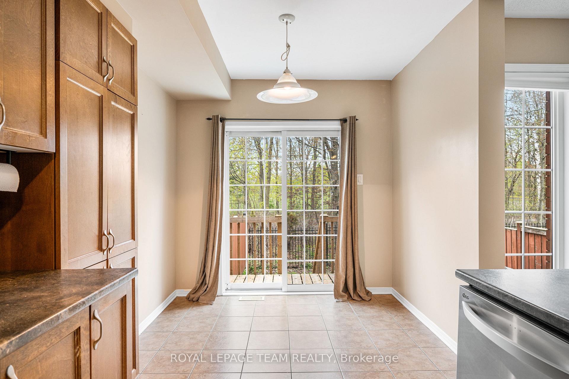 Photo 11 of 104 Stedman Street, Ottawa, Blossom Park/Kemp Park/Findlay Creek — HOMEH