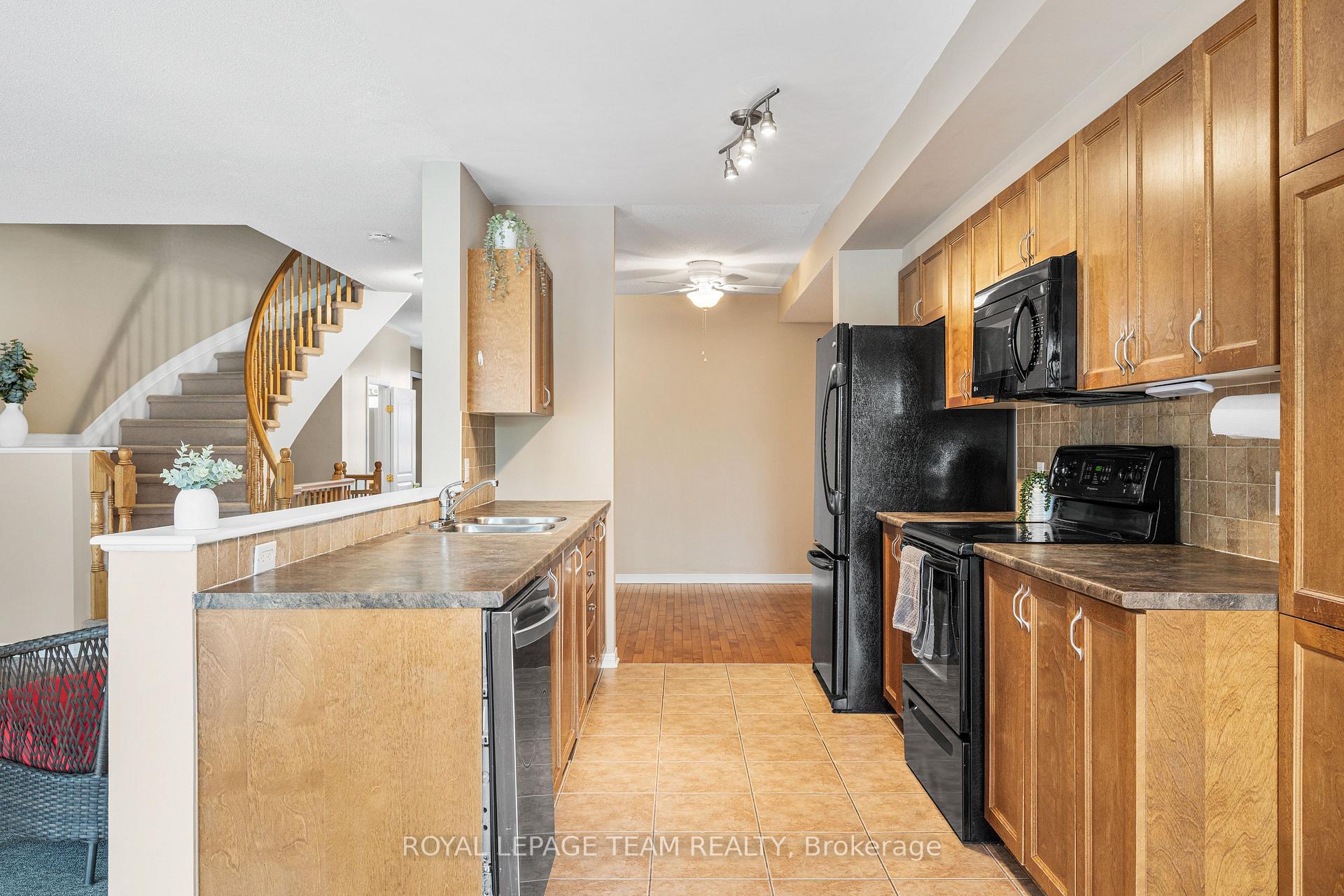 Photo 12 of 104 Stedman Street, Ottawa, Blossom Park/Kemp Park/Findlay Creek — HOMEH